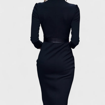 Mandarynka - Elegancka Czarna Sukienka z Paskiem i Kołnierzem