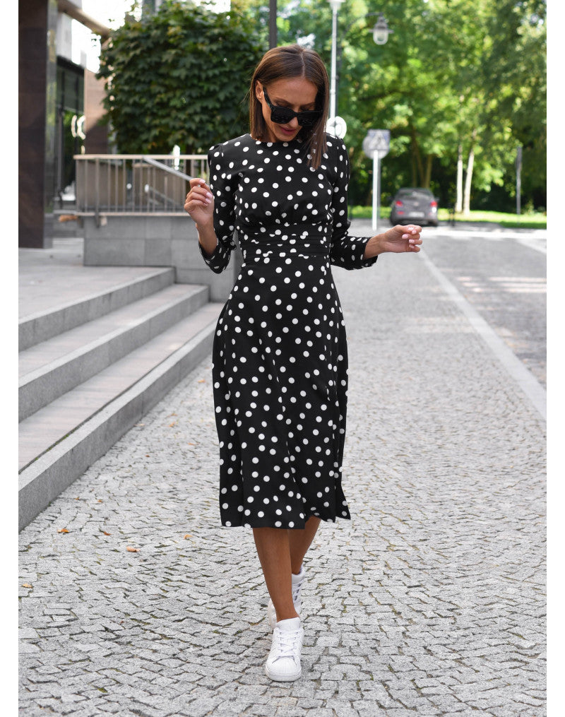 Wioletta | Elegancka Sukienka w Grochy