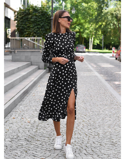 Wioletta | Elegancka Sukienka w Grochy