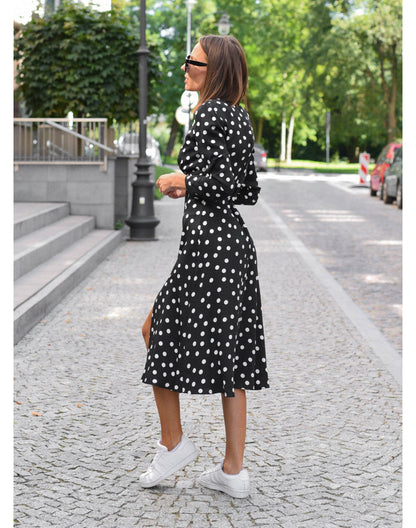 Wioletta | Elegancka Sukienka w Grochy